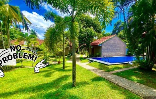 Blue Bell Hotel Negombo Buitenkant foto